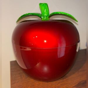 Apple-Shaped Candy Box